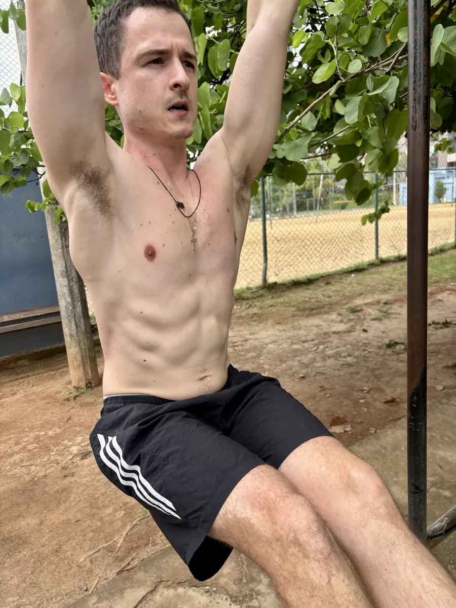 Training outdoors with no gym equipment